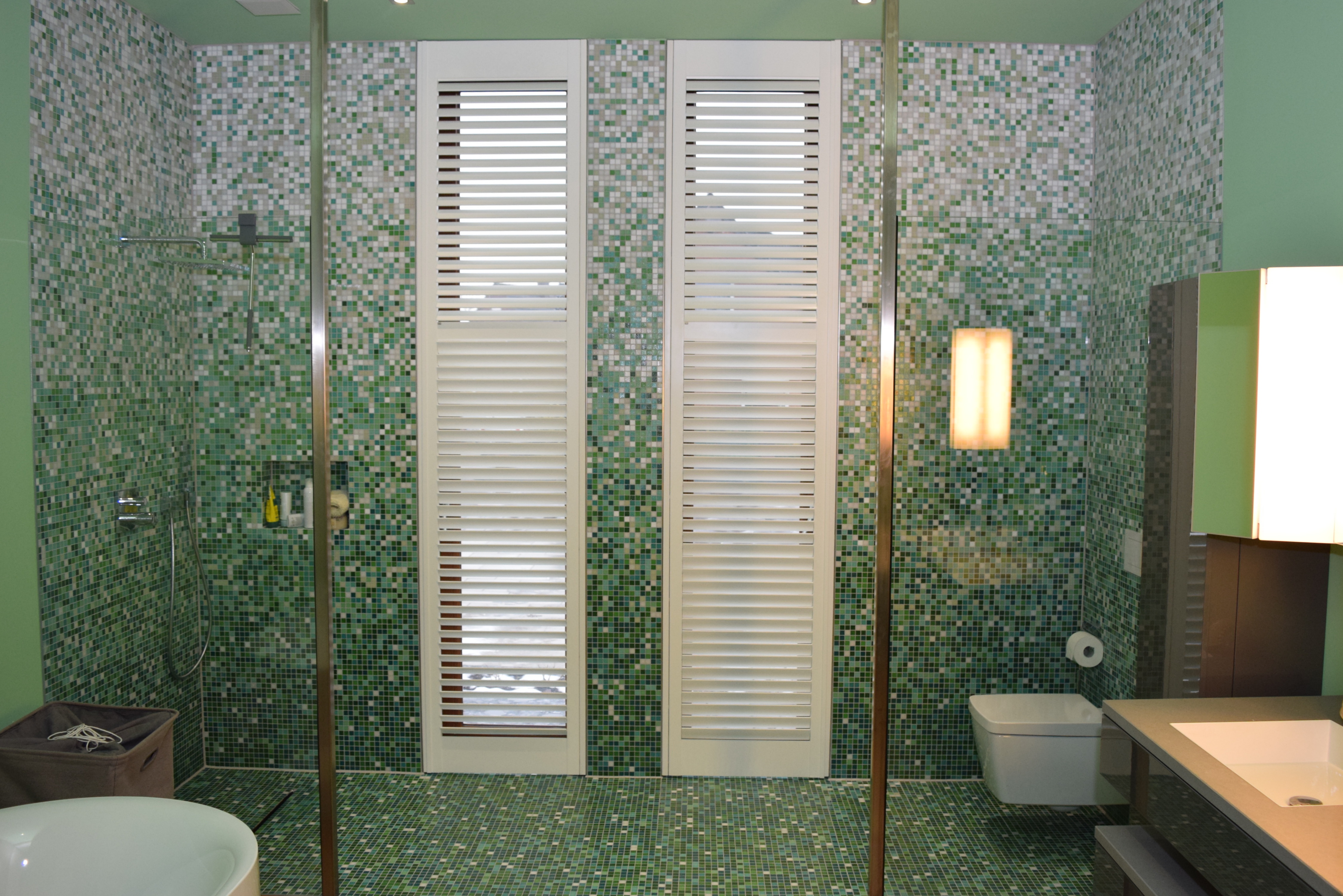 Aqualine shutters